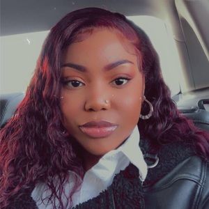 Meet your Posher, Ola